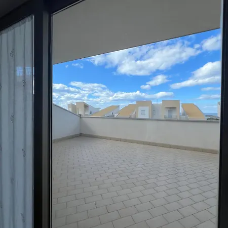 Casa de Férias Casa Merlino SantʼAgata di Militello