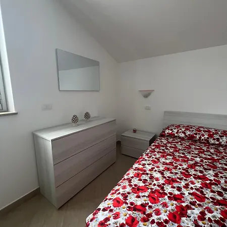 Casa de Férias Casa Merlino SantʼAgata di Militello