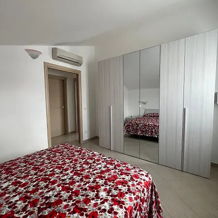 Holiday home Casa Merlino